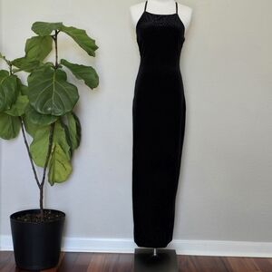 Elegant Black Maxi Dress